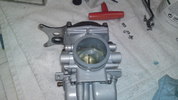 Suzuki GT750 carbs